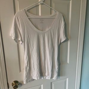 Banana Republic White T shirt size L